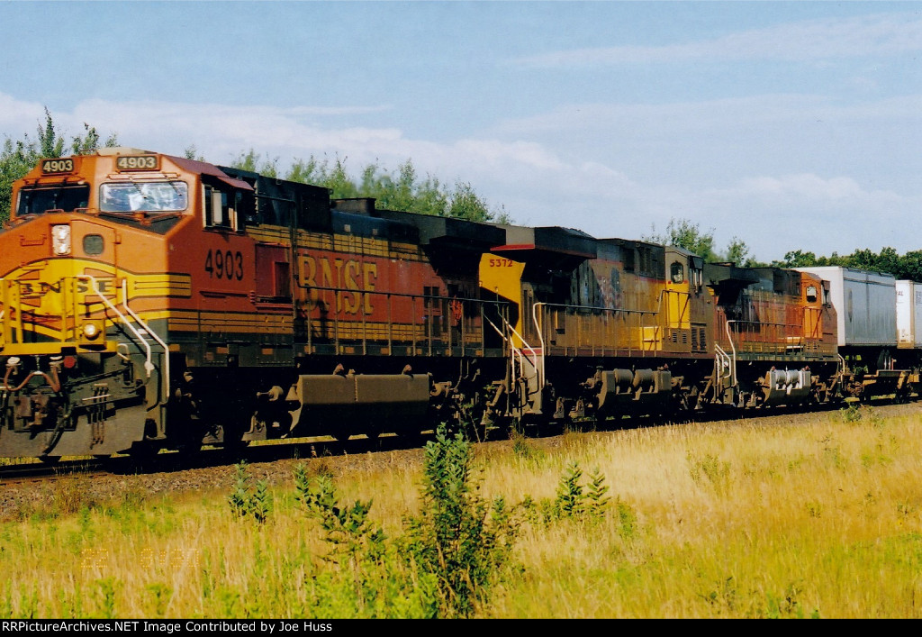 BNSF 4903 East